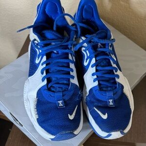 Youth NIKE PG 5 TB Game Sneakers size 7Y